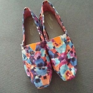 Women's Toms